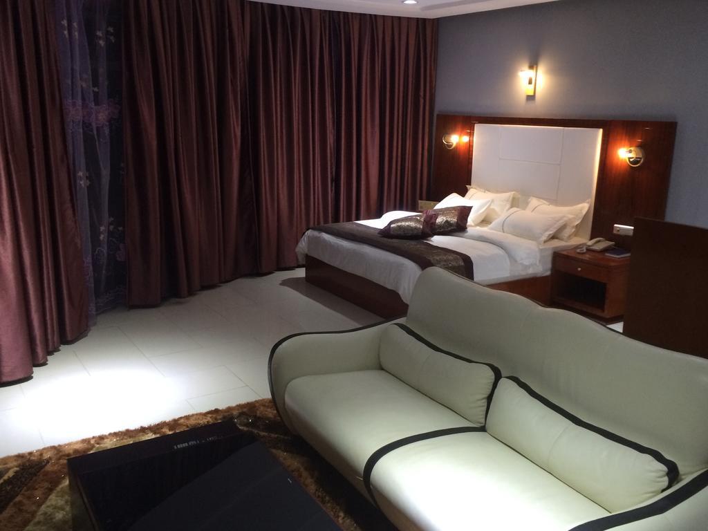 Sun Beach Hotel Cotonou Exterior foto
