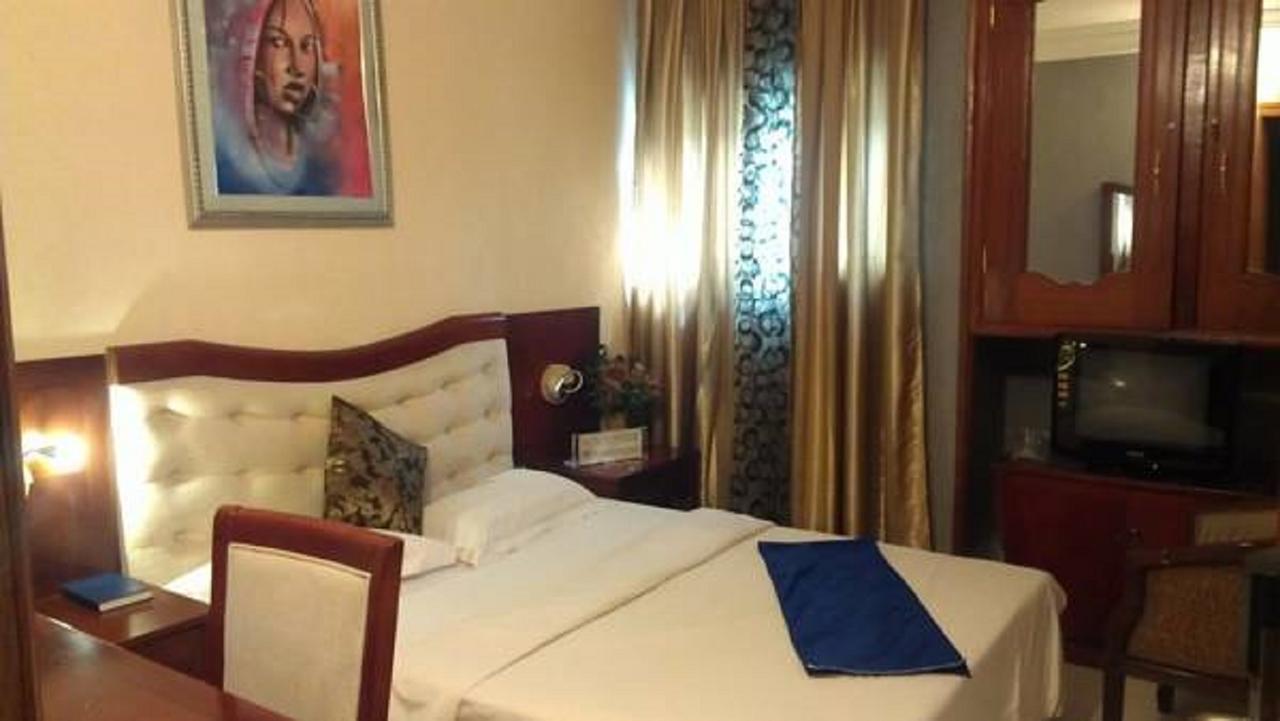 Sun Beach Hotel Cotonou Exterior foto