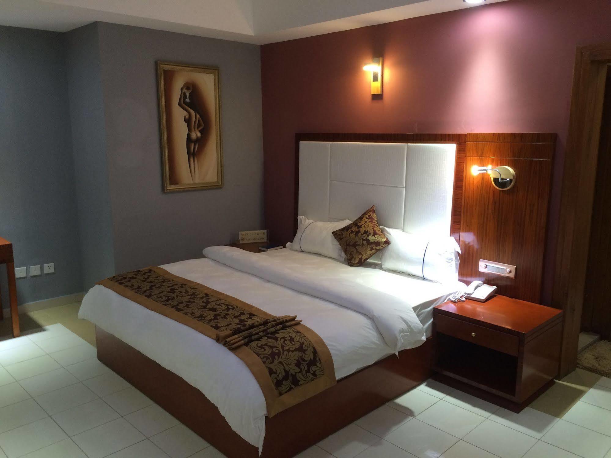 Sun Beach Hotel Cotonou Exterior foto